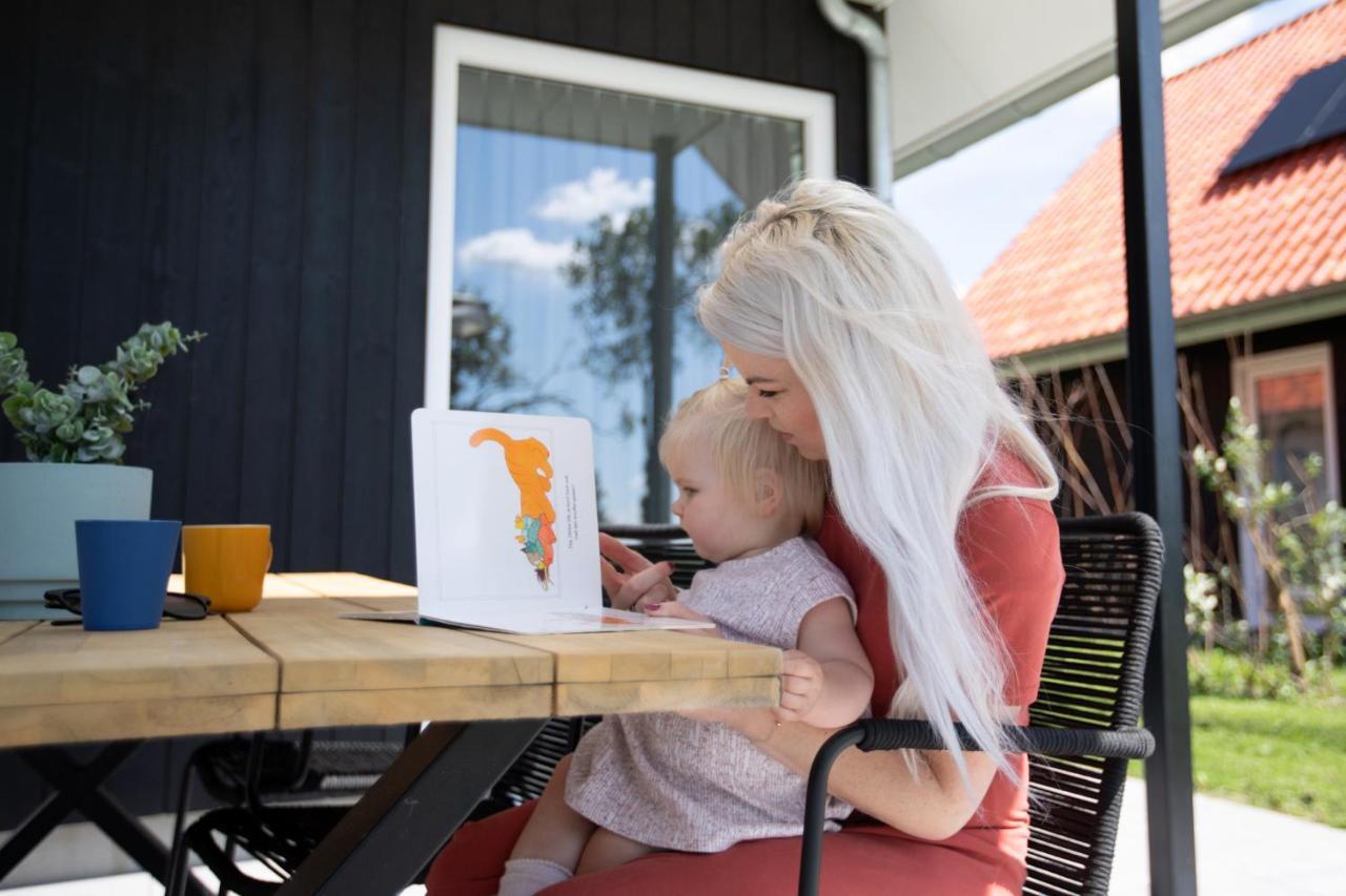 Vakantiehuis luxe - vakantiepark de Schreiershoek Dokkum Buitenkant foto