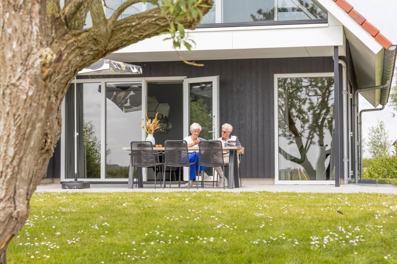 Vakantiehuis luxe - vakantiepark de Schreiershoek Dokkum Buitenkant foto