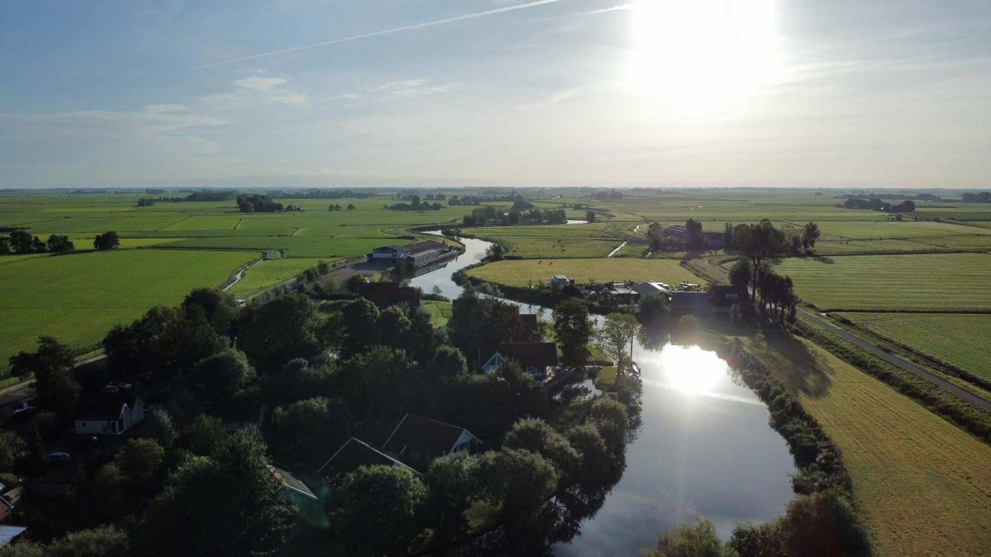 Vakantiehuis luxe - vakantiepark de Schreiershoek Dokkum Buitenkant foto