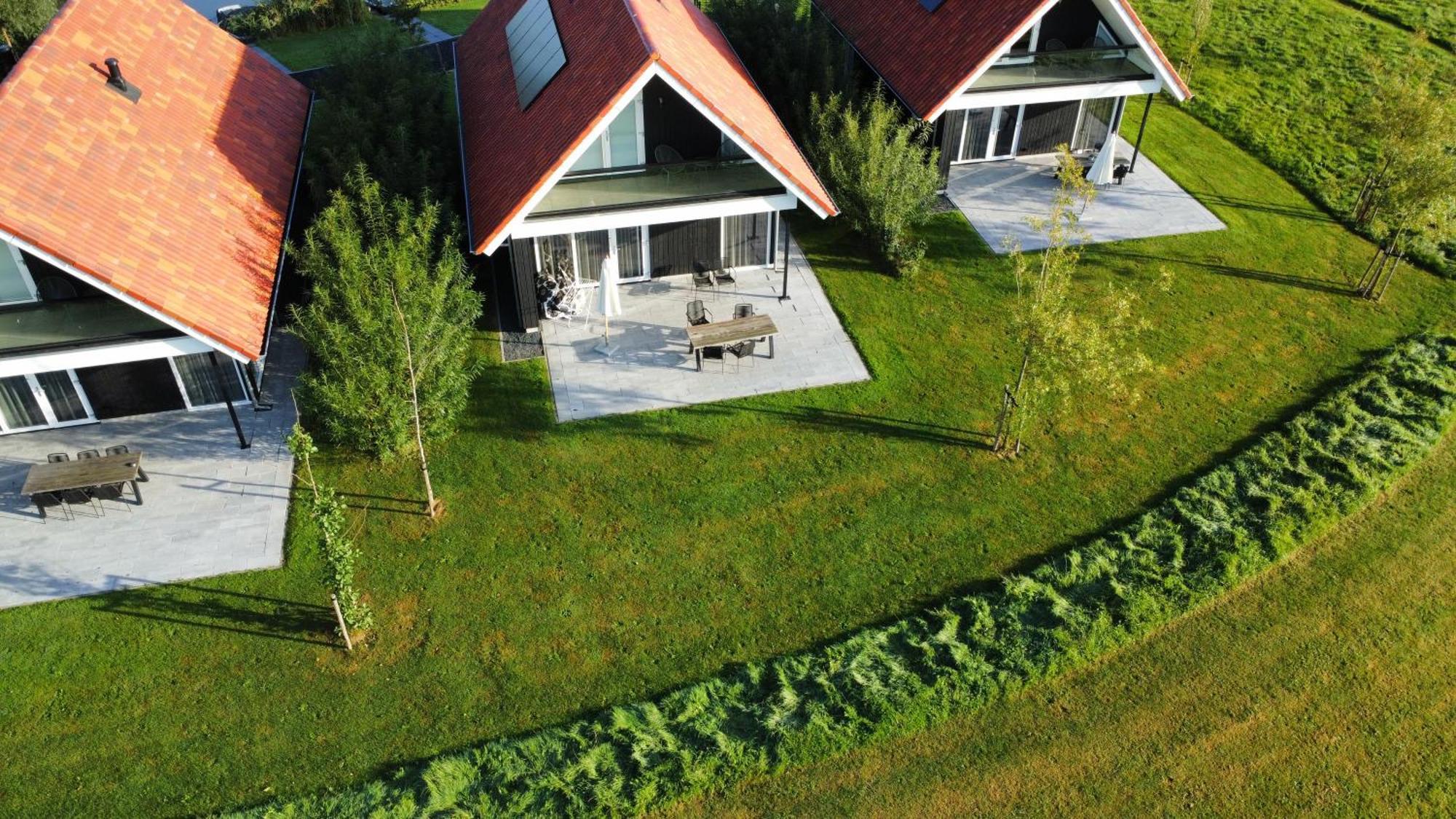 Vakantiehuis luxe - vakantiepark de Schreiershoek Dokkum Buitenkant foto